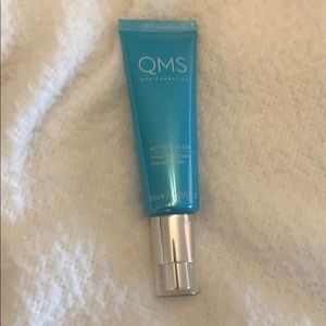 QMS MEDICOSMETICS ACTIVE GLOW TINTED DAY CREAM
